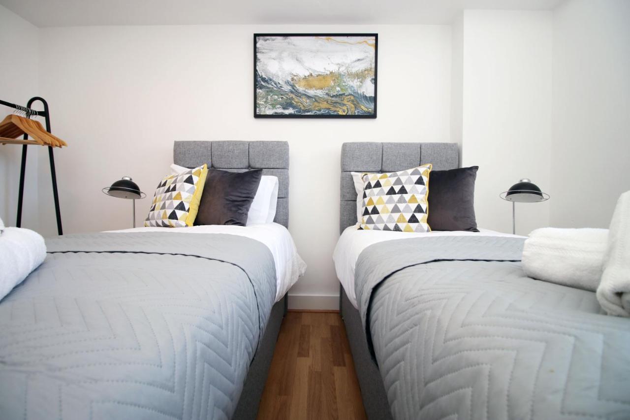 St Thomas Loft Views By Ssw - 2Br, Parking, Sleeps 4, Easy Access To City Centre, Marina, Beach And M4 Swansea Luaran gambar