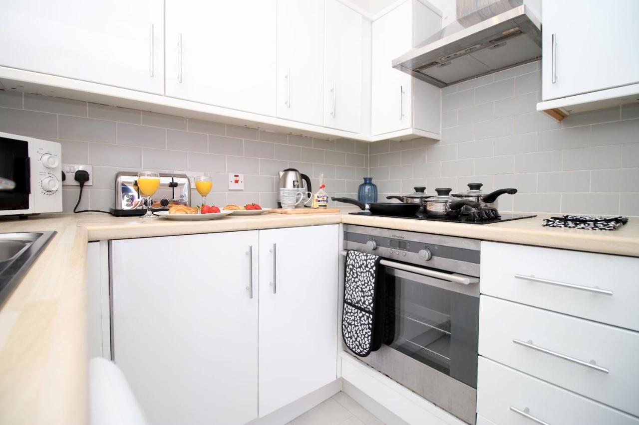 St Thomas Loft Views By Ssw - 2Br, Parking, Sleeps 4, Easy Access To City Centre, Marina, Beach And M4 Swansea Luaran gambar