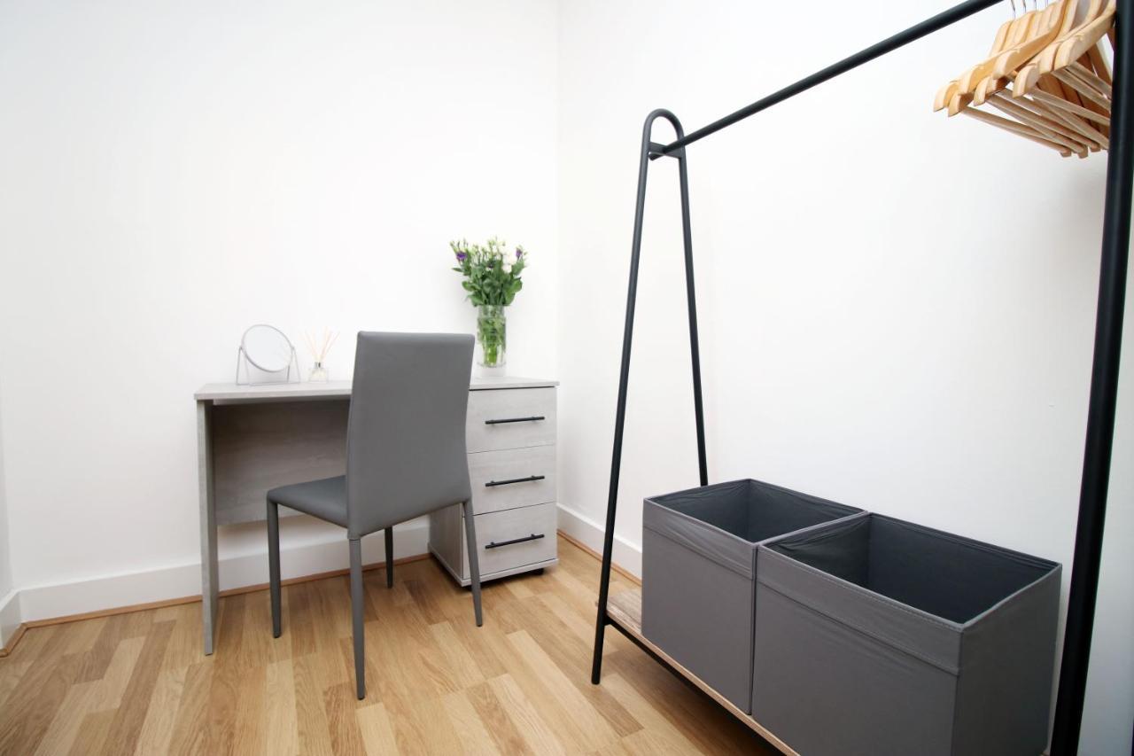 St Thomas Loft Views By Ssw - 2Br, Parking, Sleeps 4, Easy Access To City Centre, Marina, Beach And M4 Swansea Luaran gambar